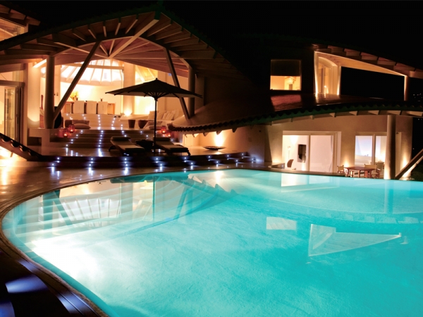 A pool lighting project in Italy